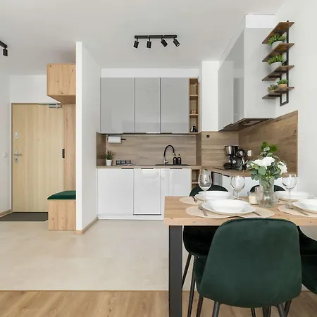 Modny Z Parkingiem I Balkonem By Renters *