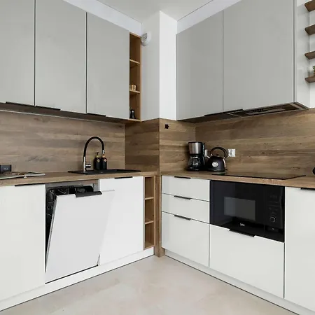 Lägenhet Modny Z Parkingiem I Balkonem By Renters Kraków
