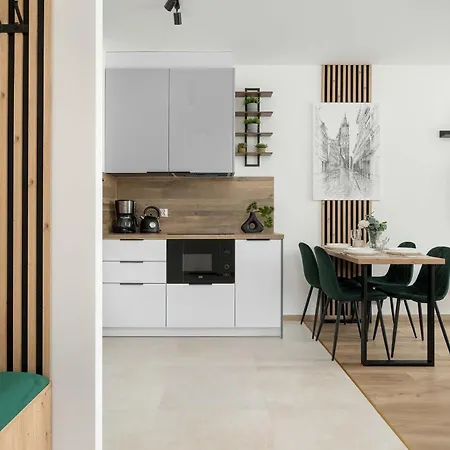 Modny Z Parkingiem I Balkonem By Renters Lägenhet *